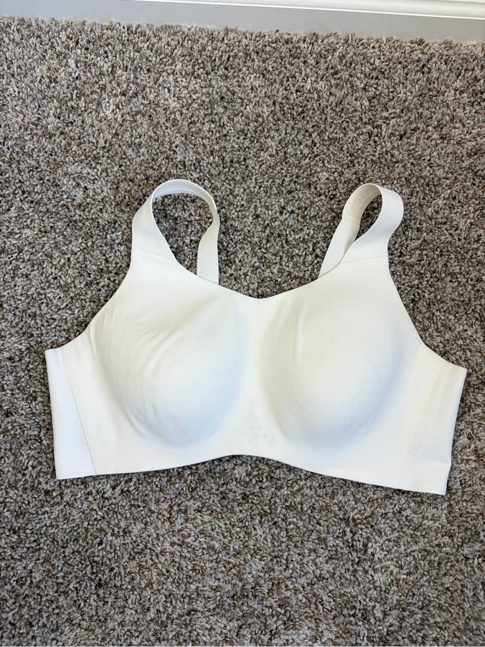 knix Moulded Wireless Bra in White